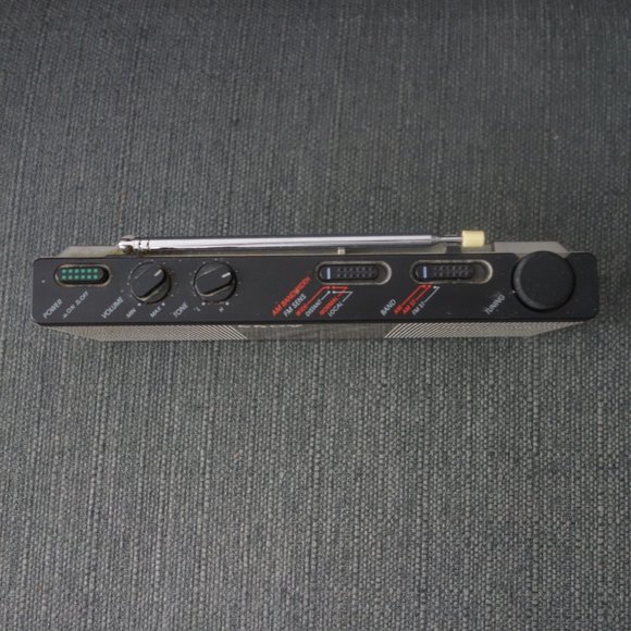 Vintage Sony SRF-A100 AM FM Battery Powered Radio - Picture 3 of 16